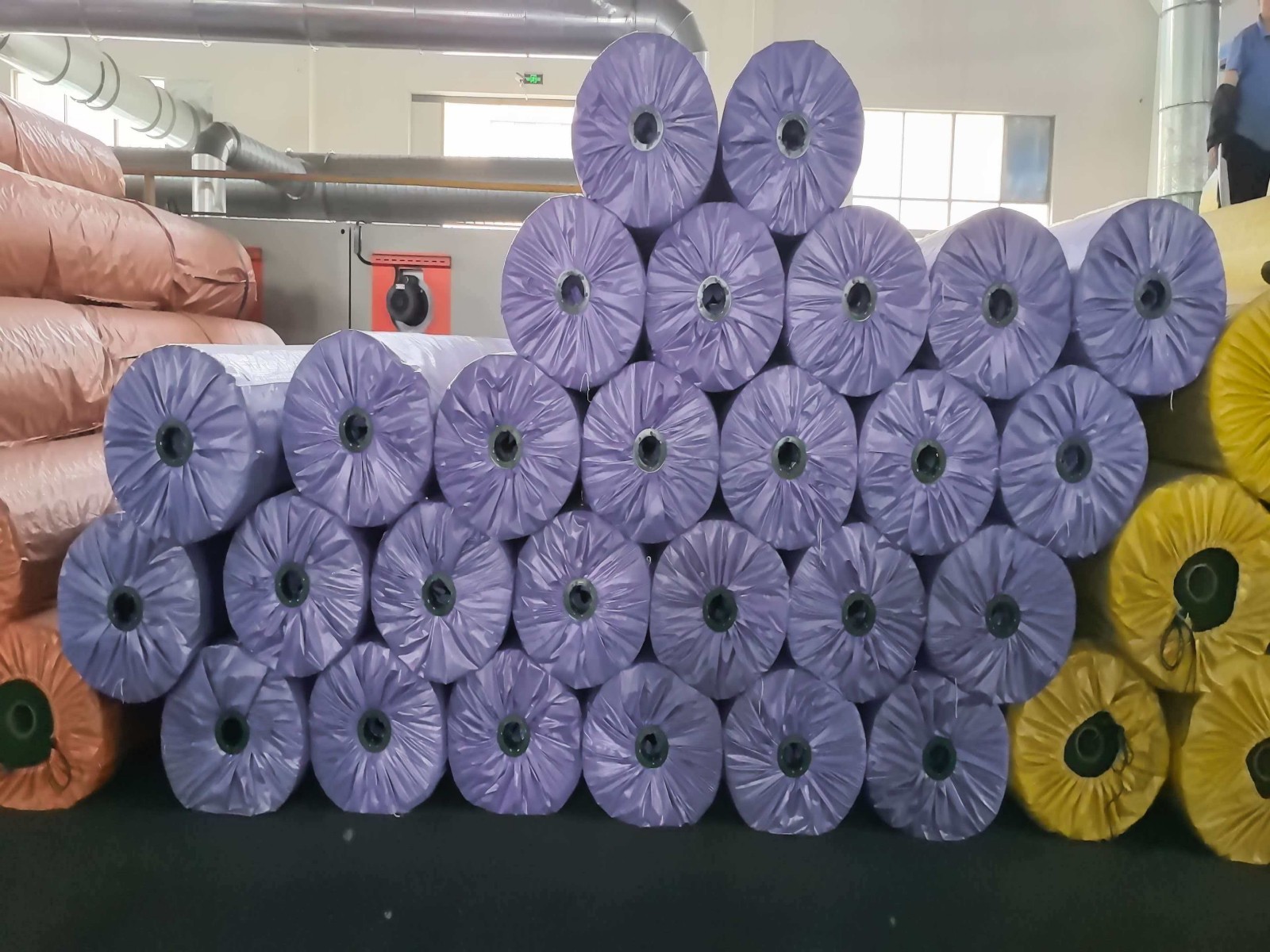 LvYin artificial turf rolls in stock at factory