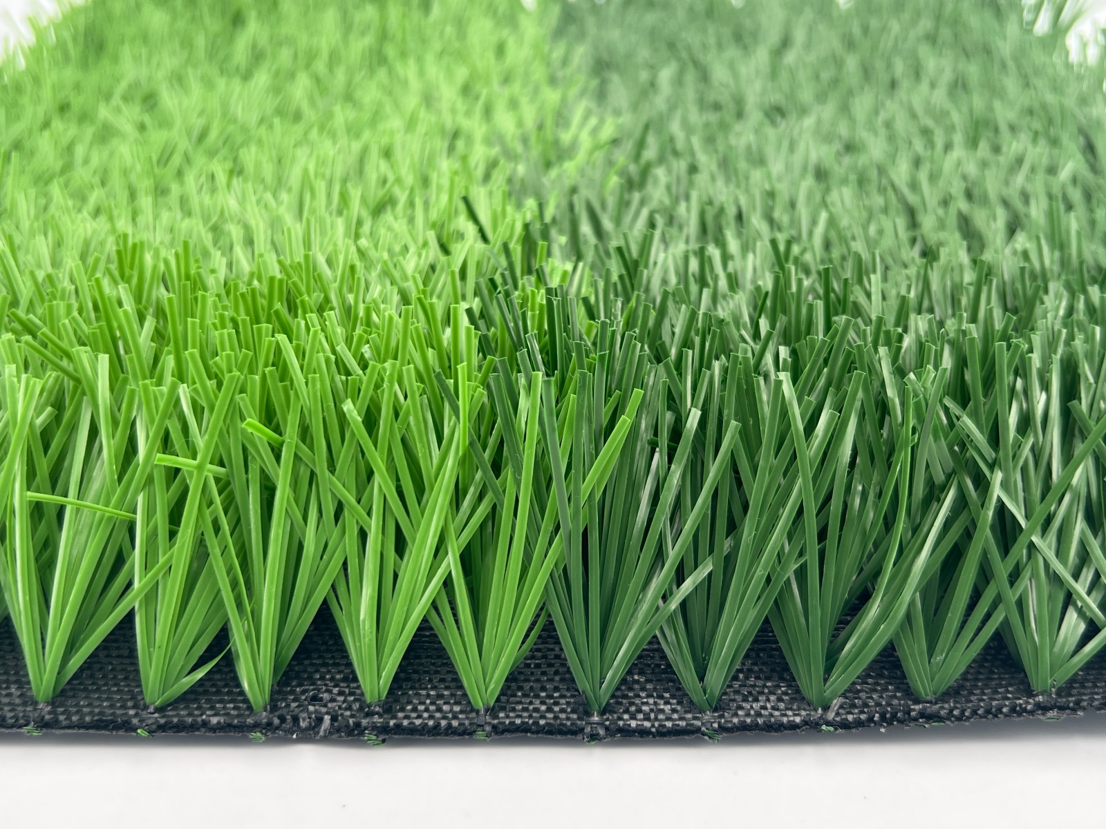 50mm Diamond-shape Wear-resistant Infilled Football Turf product image 2
