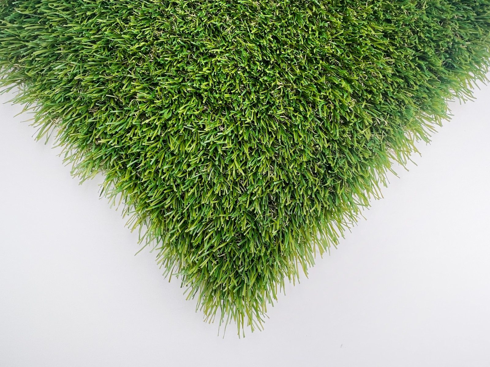 Summer 40 Artificial Grass for Residential Landscaping Projects product image 2
