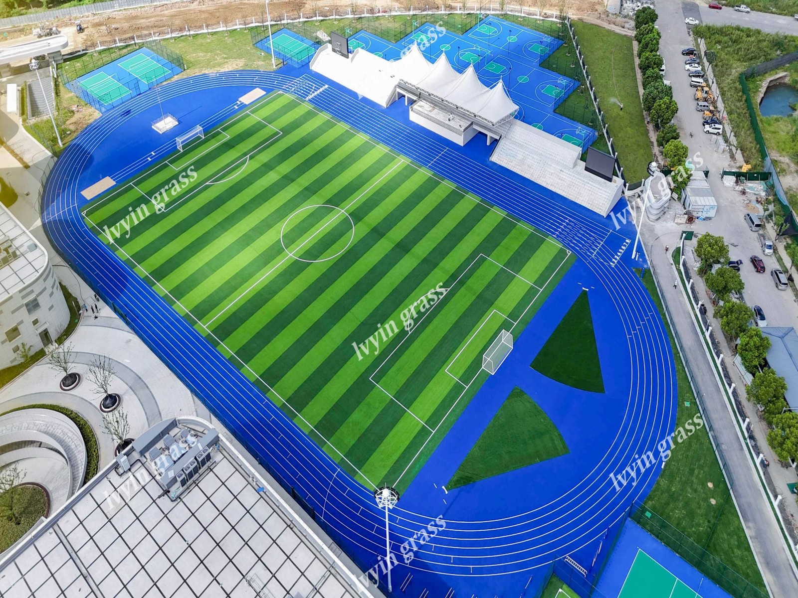 Finished artificial turf sports field